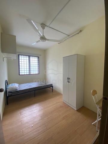 Room for Rent -Desa Satu,Kepong 1