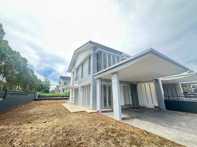 Luas FREEHOLD Corner LOT ARIZA ELMINA EAST U16 ELMINA 1