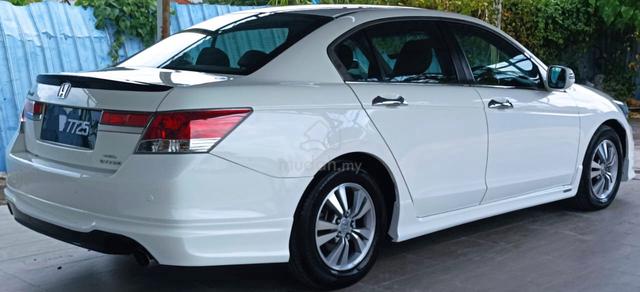 2011 Honda ACCORD 2.0 (A)TrueYearBlacklistFullLoan - 4