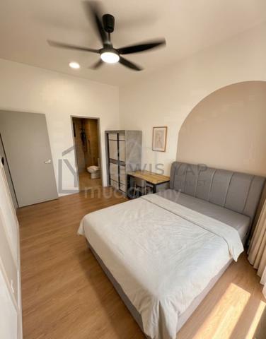 Room For Rent: SKYLINE KL l Brand New Unit l Near TRX l Walking to LRT 1