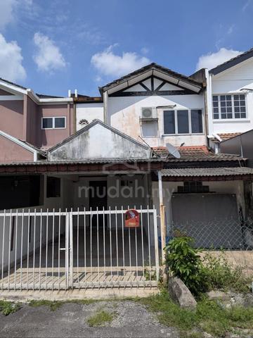 Facing Open Double Storey Taman Sri Andalas Klang 1