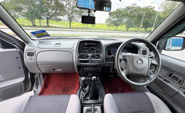 2013 Nissan FRONTIER 2.5 GRANROAD 4WD DC (M) (D) - 5