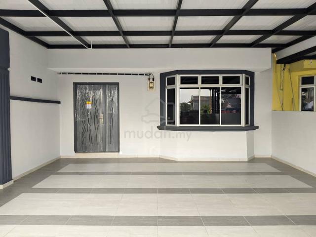 Rumah Cantik Taman Kota Masai Untuk Dijual 1