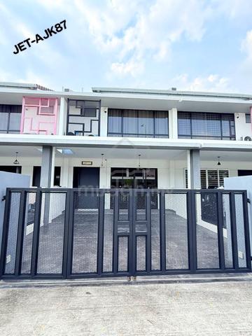Furnish LUMIRA 2 Storey House,4 Room + 4 Toilets, Bukit Raja, Klang 1