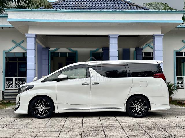 (2016 reg) sunroof 2015 Toyota ALPHARD 2.5 (A) - 4