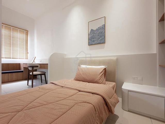 2mins to Protons Full Loan 4B+4B Double Storey Bumi Lot Bukit Katil 1