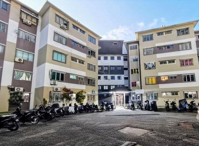 Dahlia Apartment 1