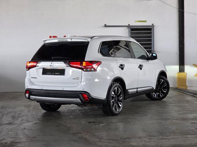 2020 Mitsubishi OUTLANDER 2.4 2.4L (A) 7 SEATER - 5