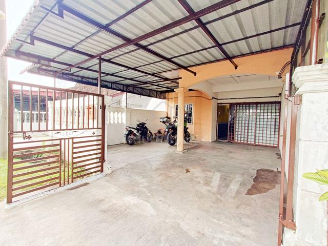 Depan Padang β
Teres Setingkat (End Lot) Taman Seri Kerayong Kapar 1