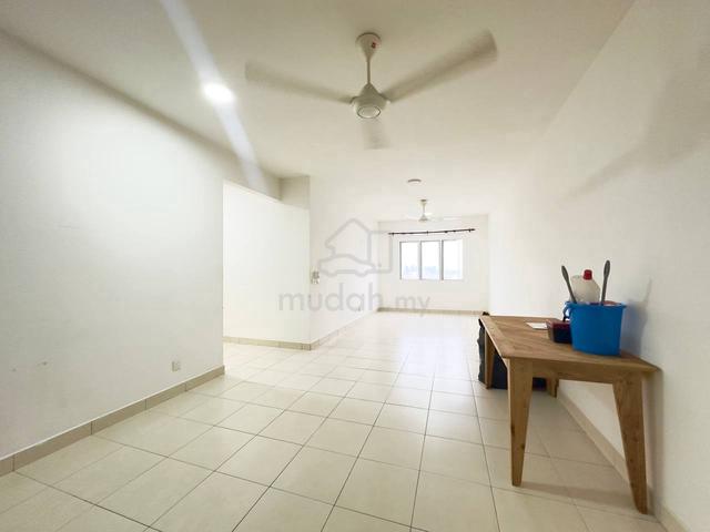 De Bayu Apartment 1