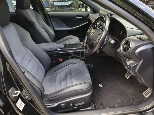 Grade 5 Lexus IS300 2.0 F-SPORT Mode Black S 5YWrt - 4