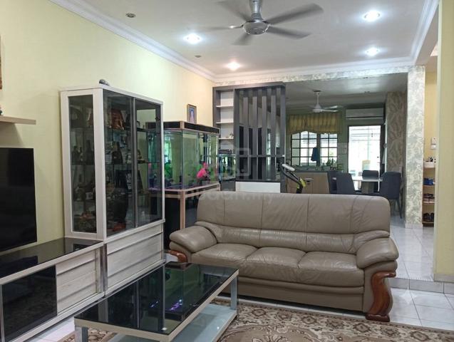 Taman BDC Phase 5 Kolombong / Double Storey / Renovated / Intermediate 1