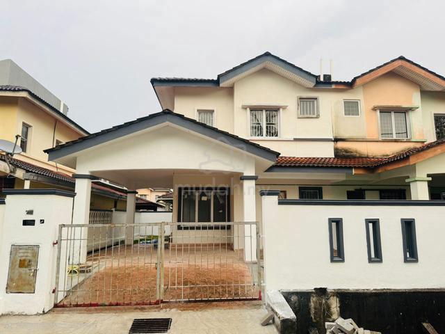Refurbished Unit Semi D Cluster Bandar Tasik Puteri For Sale 1