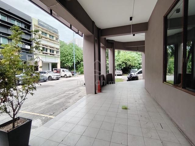 Ara Damansara Taipan 2 Corner Warehouse / Shop Lot Ground Floor 1
