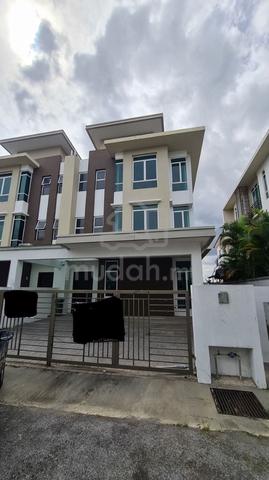 BRAND NEW + LUAS ! 3-Storey Semi-D, Sungai Ramal Dalam, Kajang 1