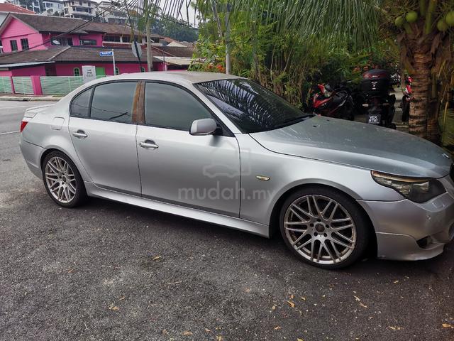 BMW 525i Sports Model E60 - 1