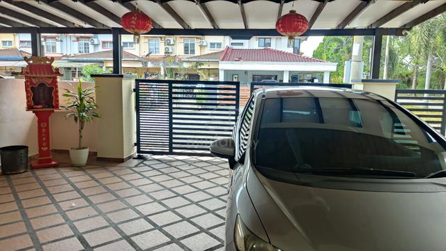 Corner 2storey @ Close Semenyih Town 1