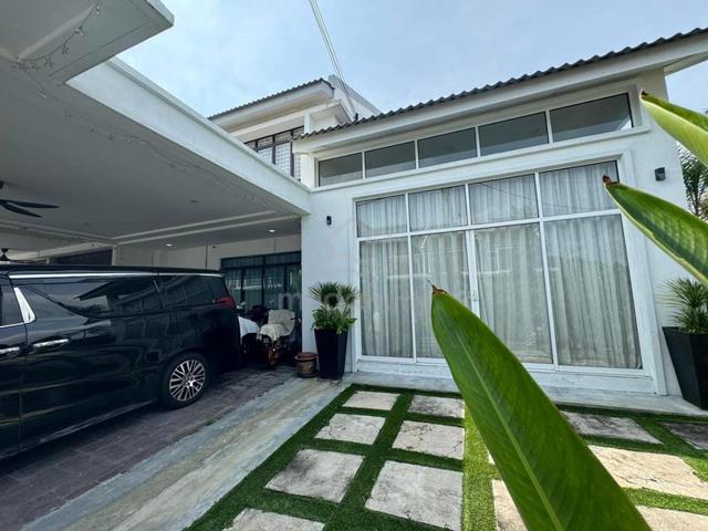 Renovated & Furnished Corner Lot 2-Storey Terrace @ Saujana Perdana 1