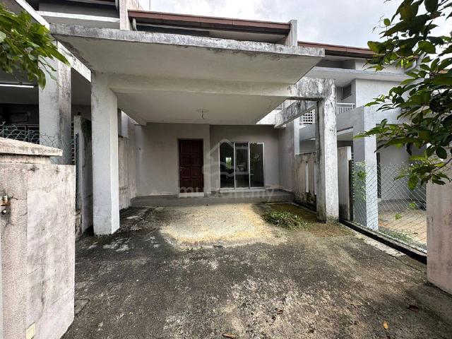 FREEHOLD Double Storey House Aman Putri Sungai Buloh Shah Alam 1