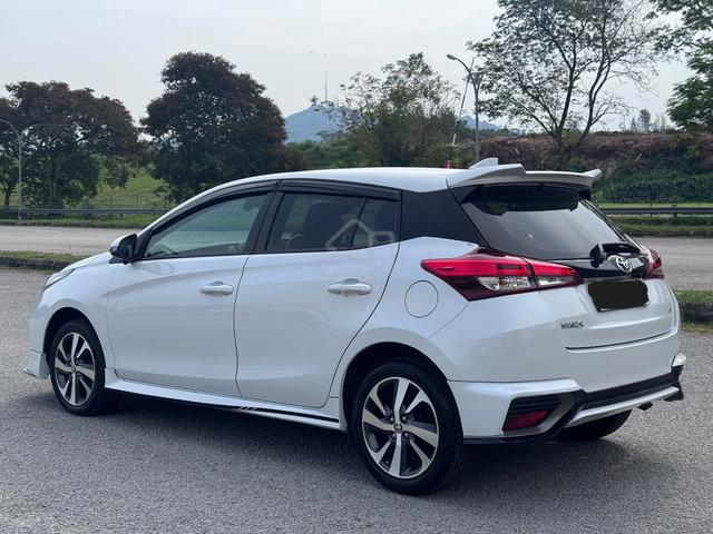 2023 Toyota YARIS 1.5 E FACELIFT (A)5 YEAR WARRATY - 3