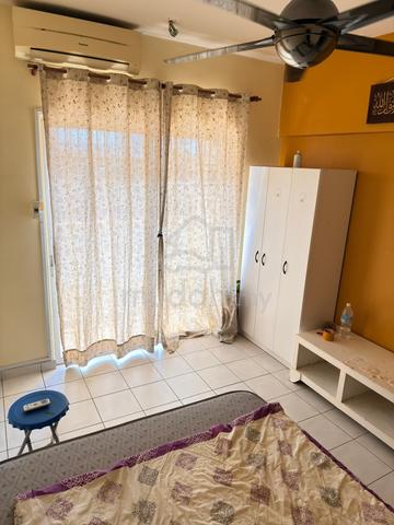 Room for rent 1