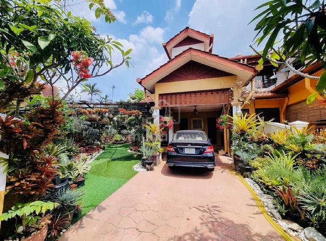 [CORNER LOT] Double Storey Frontage Terrace House Alam Damai Cheras 1