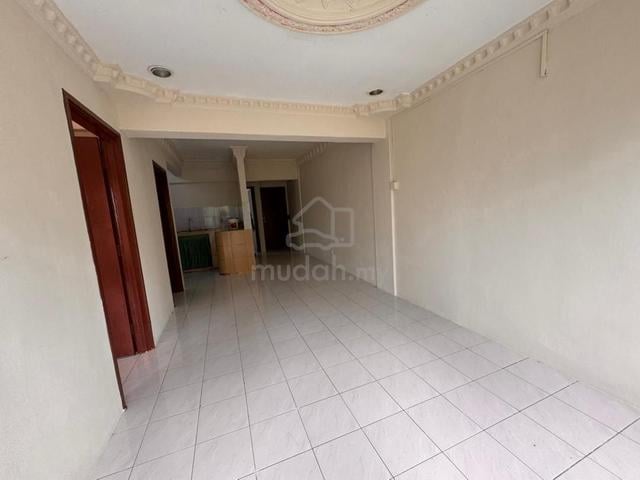 Park Avenue (Tampoi Indah) 1
