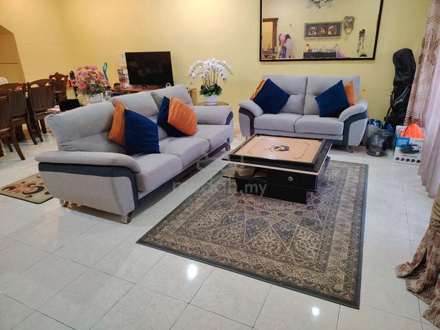 Double-Storey Terrace House for Sale in Bandar Nusa Rhu, Seksyen U10, 1