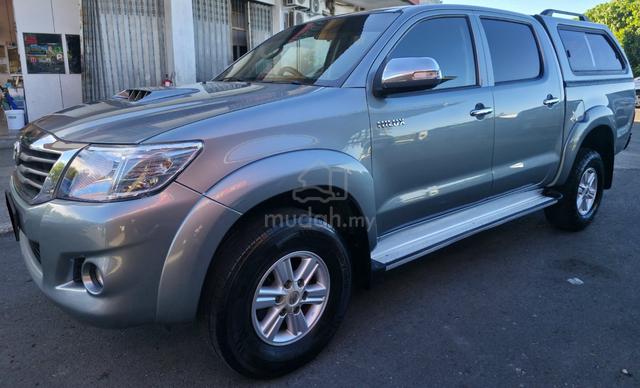 2014 Toyota HILUX DOUBLE CAB 2.5 G VNT (A) (4X4)🩶 - 1