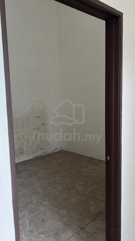 Rumah Teres Satu Tingkat (Endlot) Untuk Dimiliki di Bukit Kapar,Klang 4