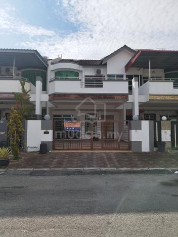 2 Storey Intermediate house for sale in Bandar Cyber, Ipoh, Perak. 1