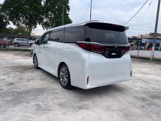 2023 Toyota ALPHARD 2.5 Z (A) - 4