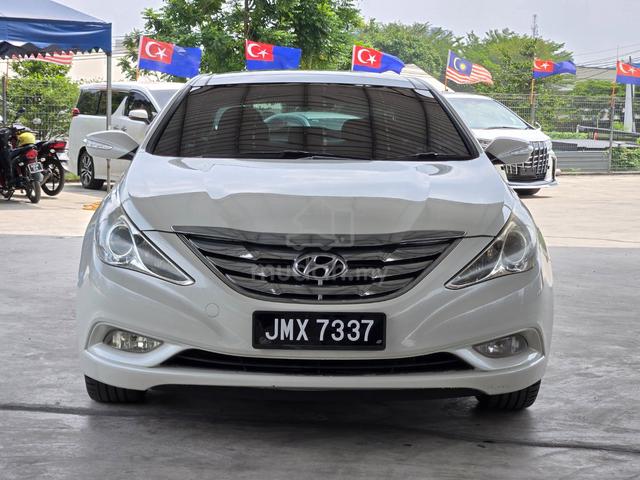2011 HYUNDAI SONATA 2.4 GLS SUNROOF 120000KM Only - 3