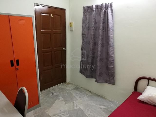 Single Non Sharing Rooms In Subang Jaya, USJ1 (Male Only) 5