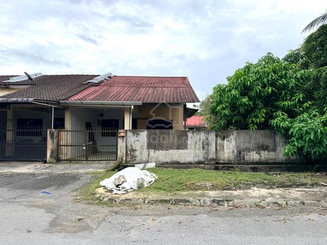CORNER, Teres Setiingkat, SAMARINDAH 1