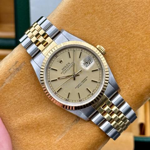 Carousel Image Selected