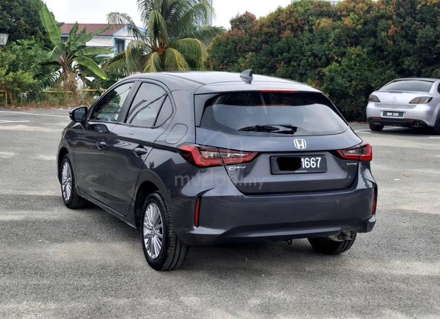 2️⃣0️⃣2️⃣2️⃣ Honda City Hatchback 1.5 S - 2