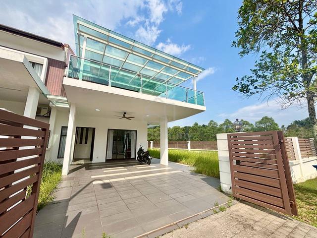 CORNER LOT + FREEHOLD! 2 Storey Terrace Alam Impian, Shah Alam 1