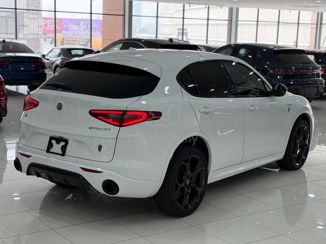 2022 Alfa Romeo STELVIO 2.0 VELOCE Q4 (A) - 4