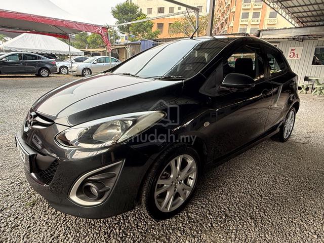 Mazda 2 1.5 (A) HATCHBACK FULL SPEC LIKE NEW - 3