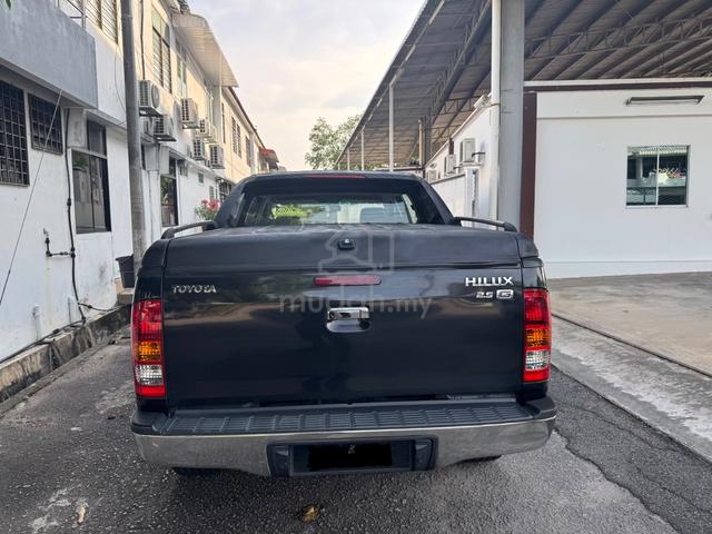 2011 Toyota HILUX 2.5 G (A) - 3