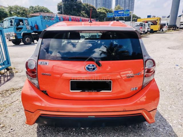 2012 Toyota PRIUS C 1.5 TRD KIT (A)BELI PAKAI SAJA - 2