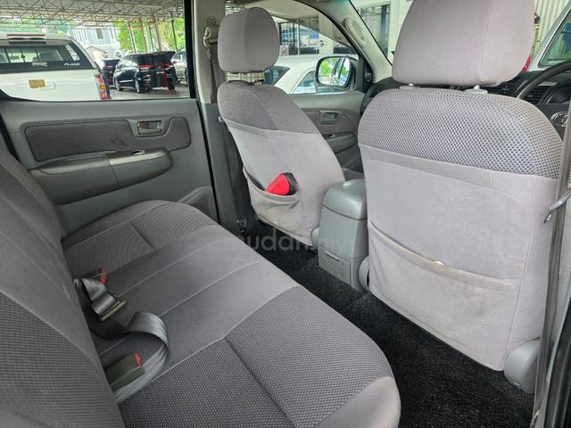 2011 Toyota HILUX 2.5 G Auto - 4