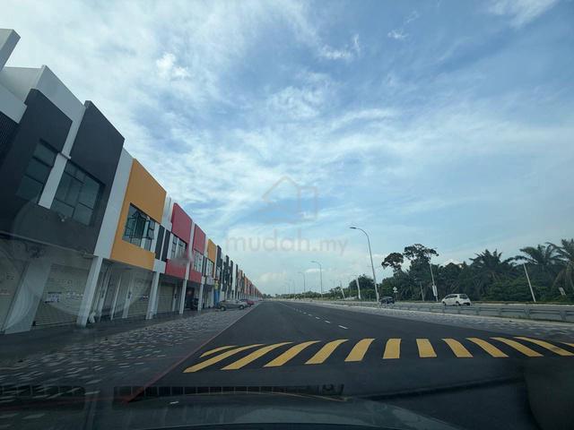 FACING MAIN ROAD G Floor Molek Residence Shoplot Ayer Molek Keroh 1