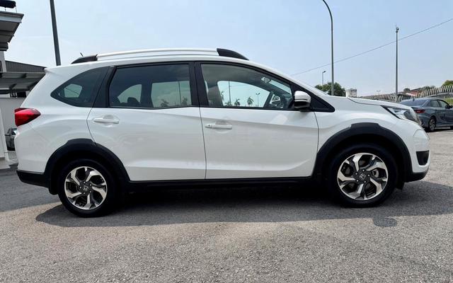 2018 Honda BR-V 1.5 E (A) - 4