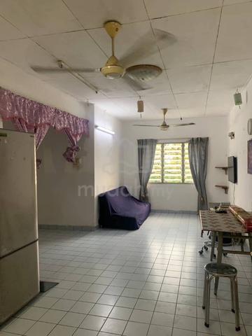 Rumah Pangsa Permas Jaya 1