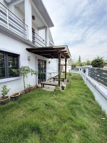 Tmn Megah Ria Double Storey Terrace Corner House 4bed Renovated Johor 1