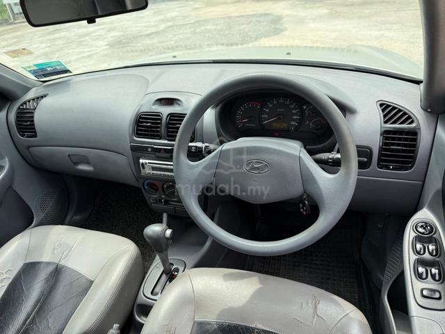 2004 Hyundai ACCENT 1.5 L (A) Sedan - 5