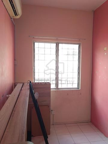 Endlot 2 Storey house, Lestari Putra, Seri Kembangan 4