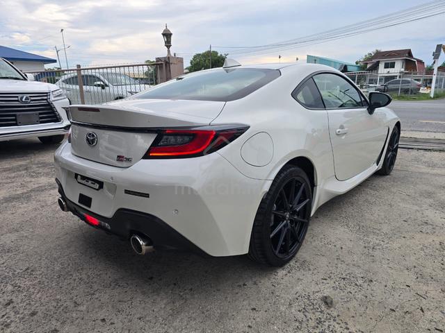 2022 Toyota GR86 RZ 2.4 - 4